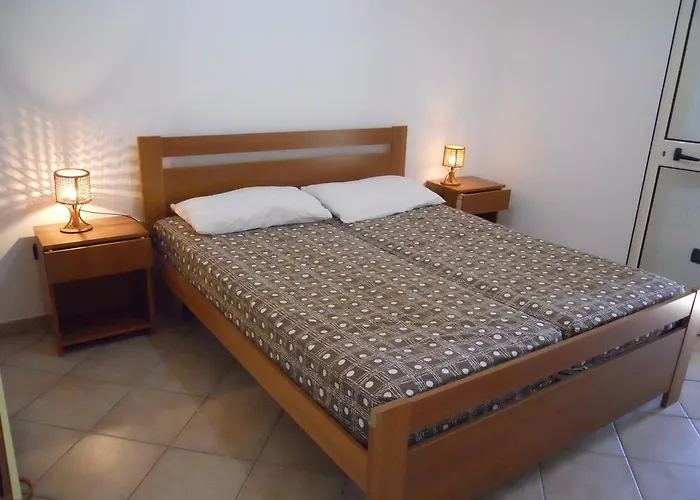 Specchiarussa مزرعة للإقامة